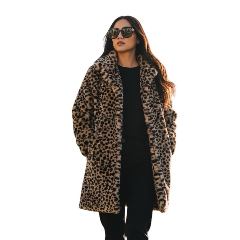 Amber Sky NWT Luxe Leopard Faux Fur Coat Soft Plush Mid Length Winter Chic Med